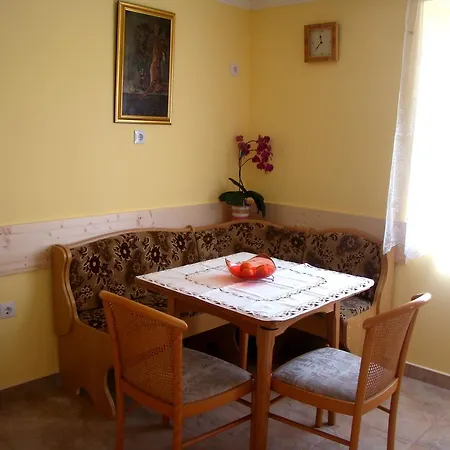 Marci Vendeghaz Vendégház